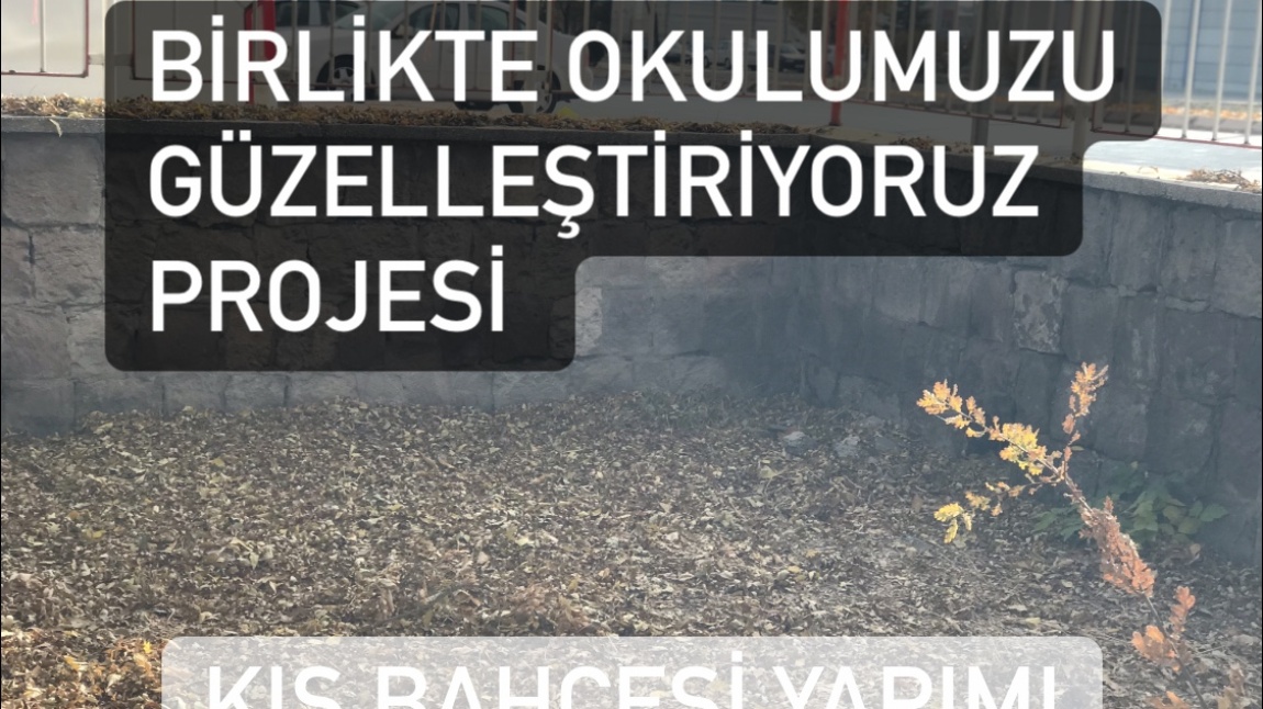 Ara Tatilin Son Günüde Boş Durmadık Kış Bahçesi İçin Bugün de Birlikte Okulumuzu Güzelleştirmeye Devam Ediyoruz.