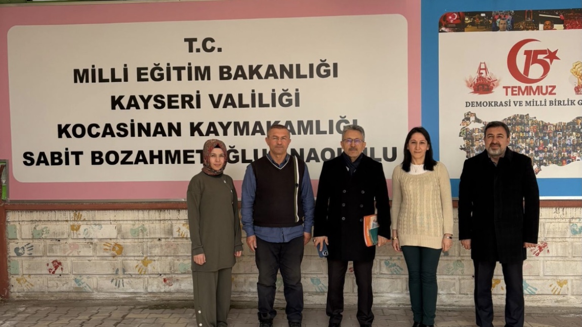 Okulumuz da Buğün Eğitim-Bir-Sen Kayseri Şube Başkanı Sayın Mehmet Emin ASLANTÜRK ve Başkan Yardımcısı Seyit EFEOĞLU’nu Misafir Ettik.Sayın Başkanımıza Öğretmenlerimiz Adına Teşekkür Ederiz.  